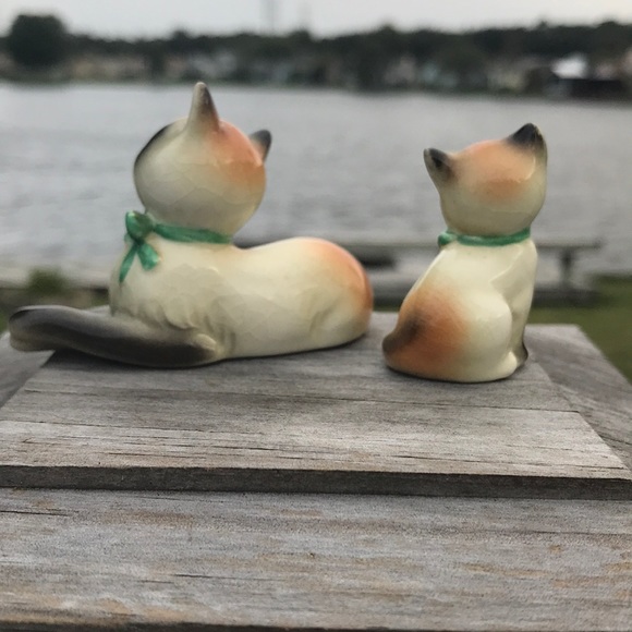 Lenox Goebel Siamese Mom & Kitten Figurines. - Picture 2 of 3